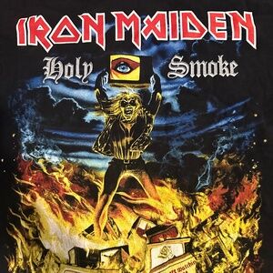 Iron Maiden T Shirt size L Holy Smoke